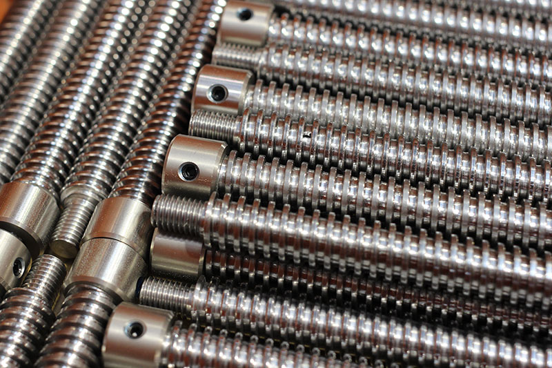 Lead screws ready for assembly